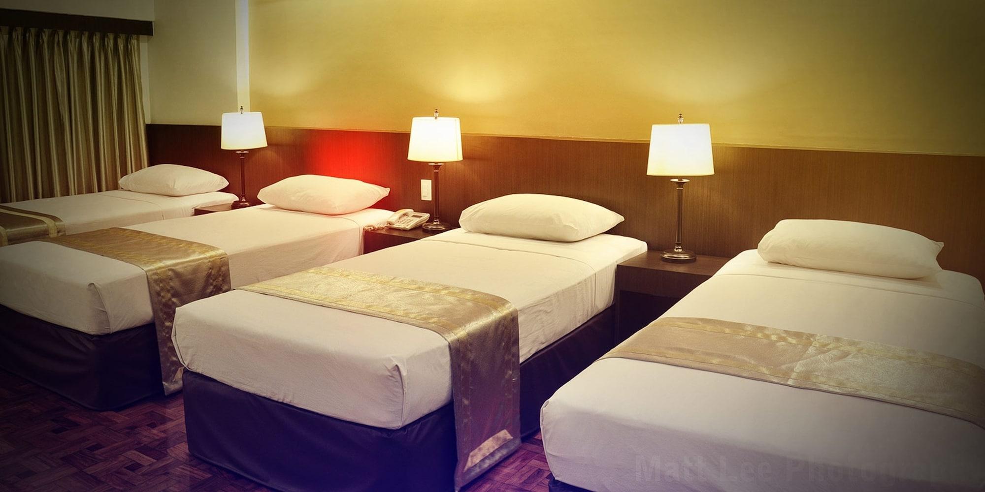 Richville Hotel Mandaluyong Zewnętrze zdjęcie