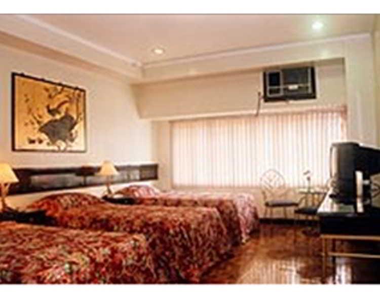 Richville Hotel Mandaluyong Zewnętrze zdjęcie