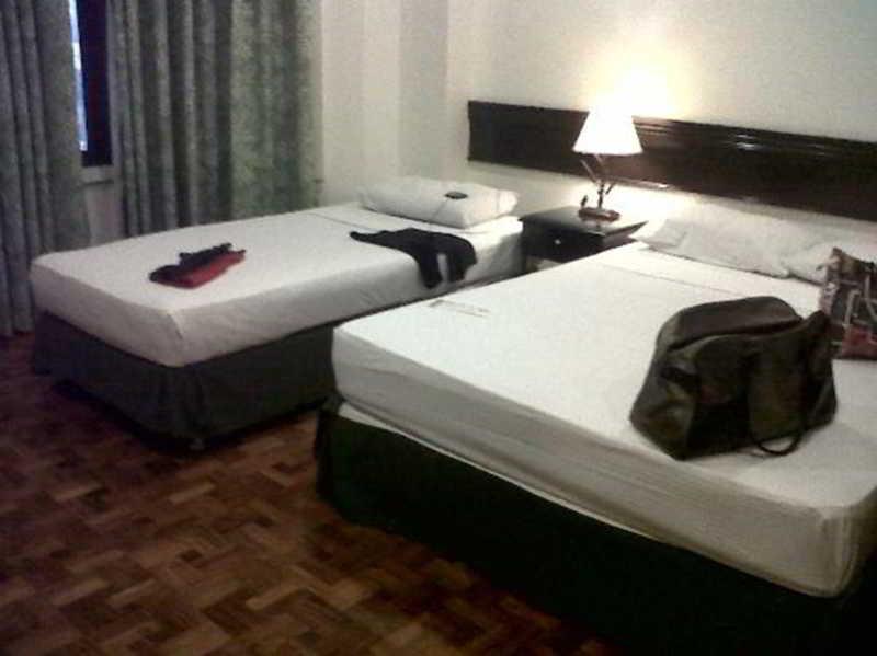 Richville Hotel Mandaluyong Zewnętrze zdjęcie