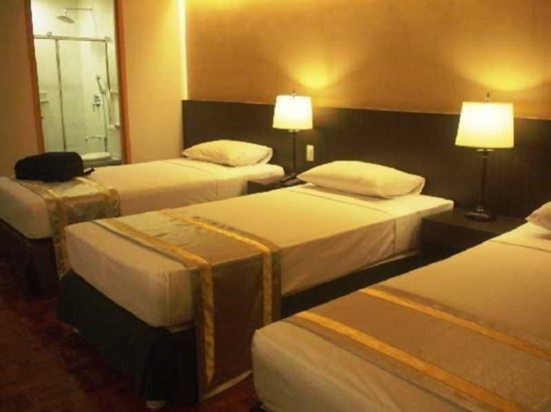 Richville Hotel Mandaluyong Zewnętrze zdjęcie